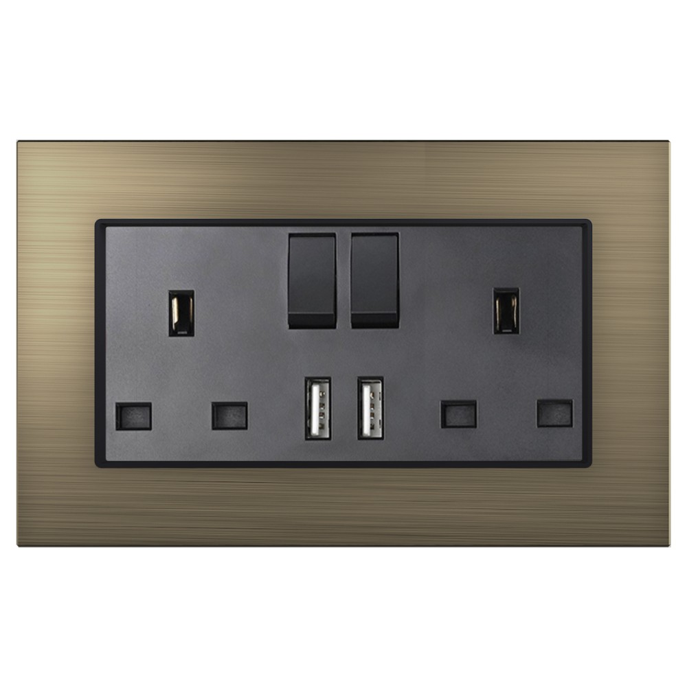 146 Type UK Switched Socket with 2 USB Chargers - Black